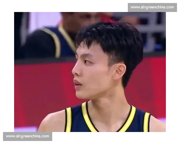 遮天蔽日！考辛斯中国行大帽徐杰 赛后击掌引热议